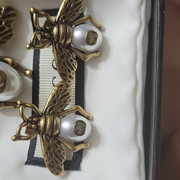 GUCCI VINTAGE BEE EARRINGS - Picture 2 of 3